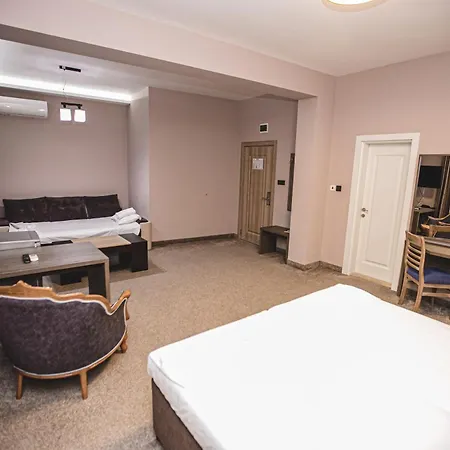 Hotel Magura 2*